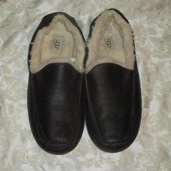 Dark Brown Leather Men\'s UGG Slippers size 12